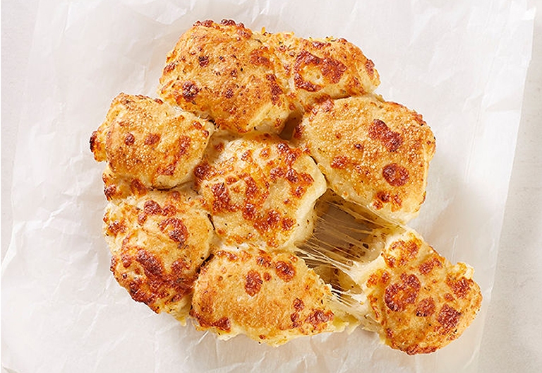 Cheesy Pull-Aparts